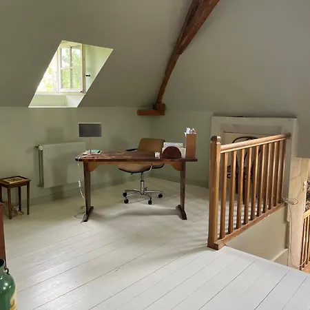 Narcisse Bienvenue - Elegance Et Raffinement *