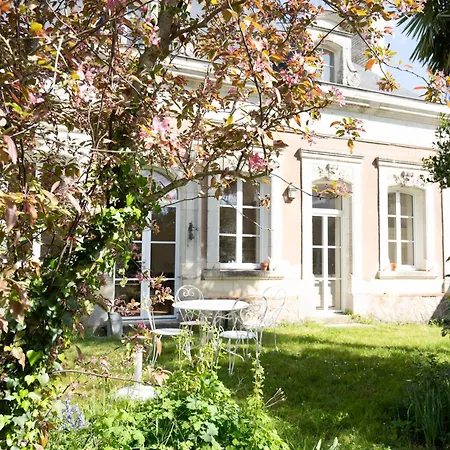 Narcisse Bienvenue - Elegance Et Raffinement Vila *