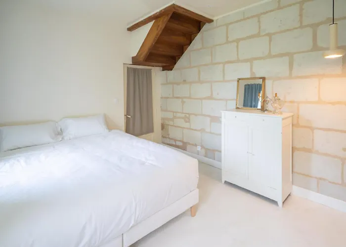 Narcisse Bienvenue - Elegance Et Raffinement Willa