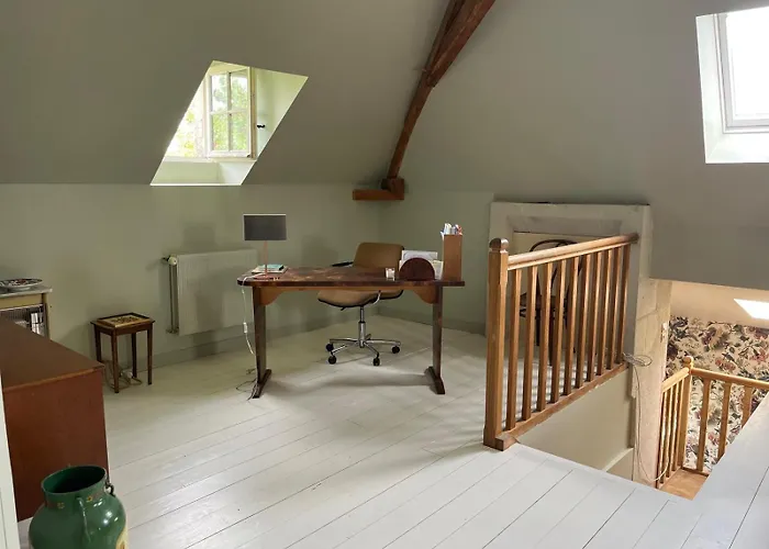 Narcisse Bienvenue - Elegance Et Raffinement *