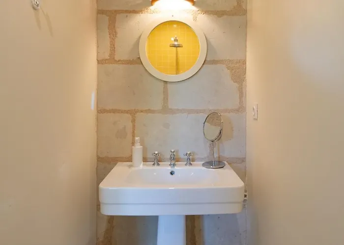 Narcisse Bienvenue - Elegance Et Raffinement Saint-Mathurin (Maine-et-Loire)