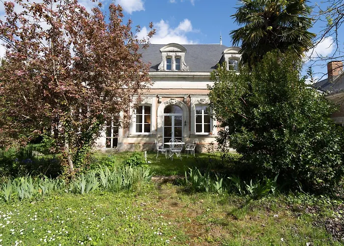 Narcisse Bienvenue - Elegance Et Raffinement *